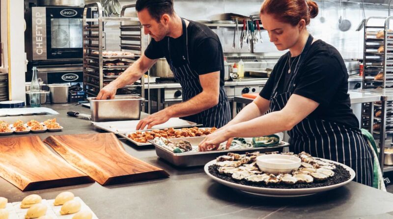 Dezinsectie bucatarie restaurant sala mese cantina fast food Centru Vechi Bucuresti Victoriei Romana Unirii Univestitate gandaci hotel bistro cafenea Ilfov Obligatii Legale Lege 2022